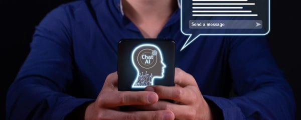 Human-AI Interaction: Chatting with Intelligent Virtual Assistant on Smartphone.